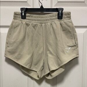 Gymshark | TRAINING | SWEAT | SHORTS
Pebble Grey | Comfortable | Size S